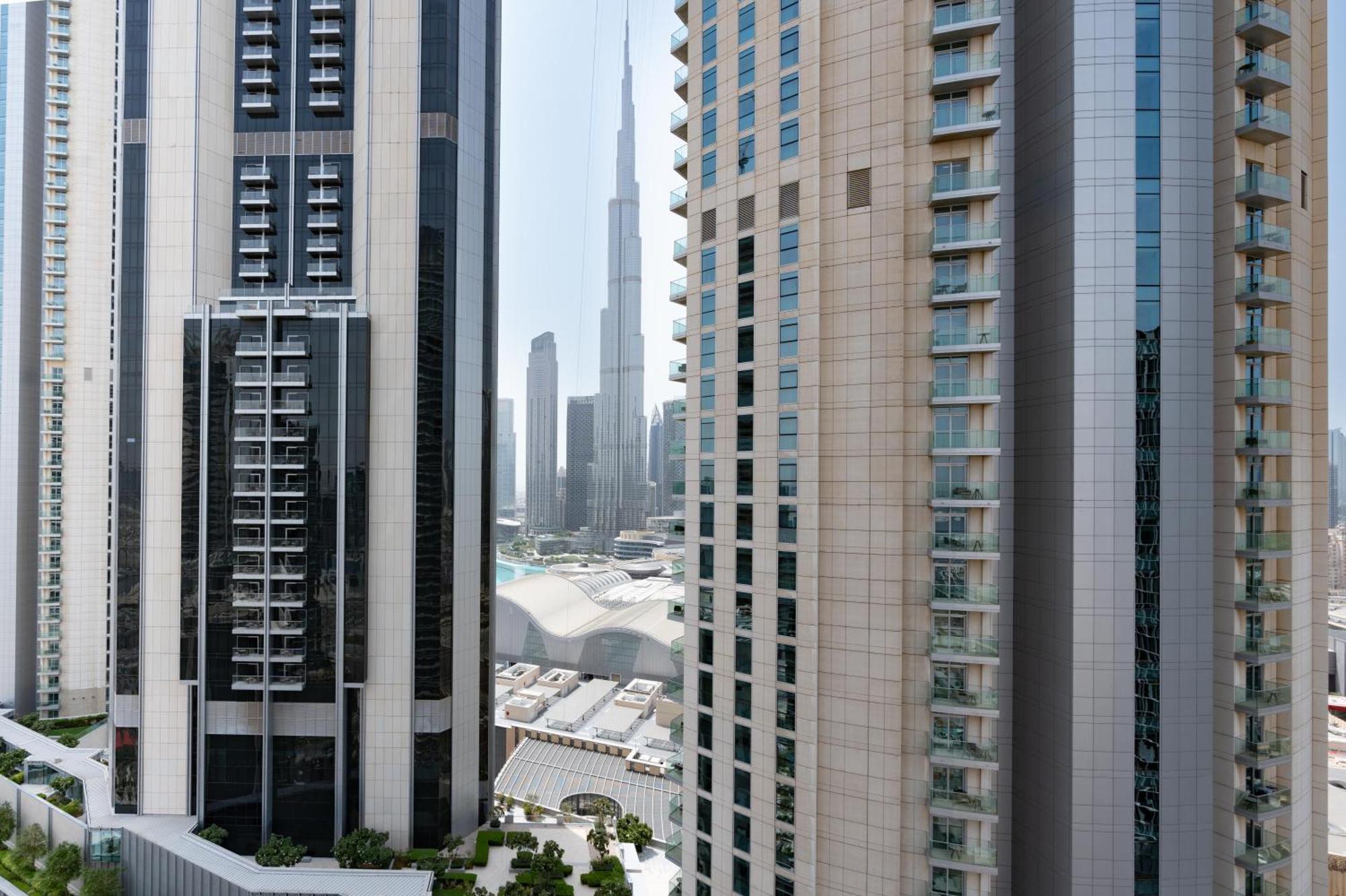 White Sage Full Burj View 1br In Mall *