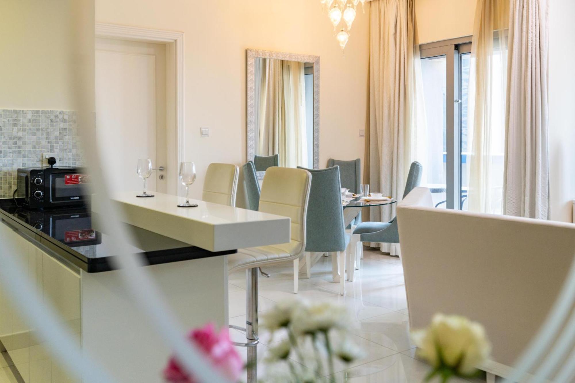 White Sage Full Burj View 1br In Mall *