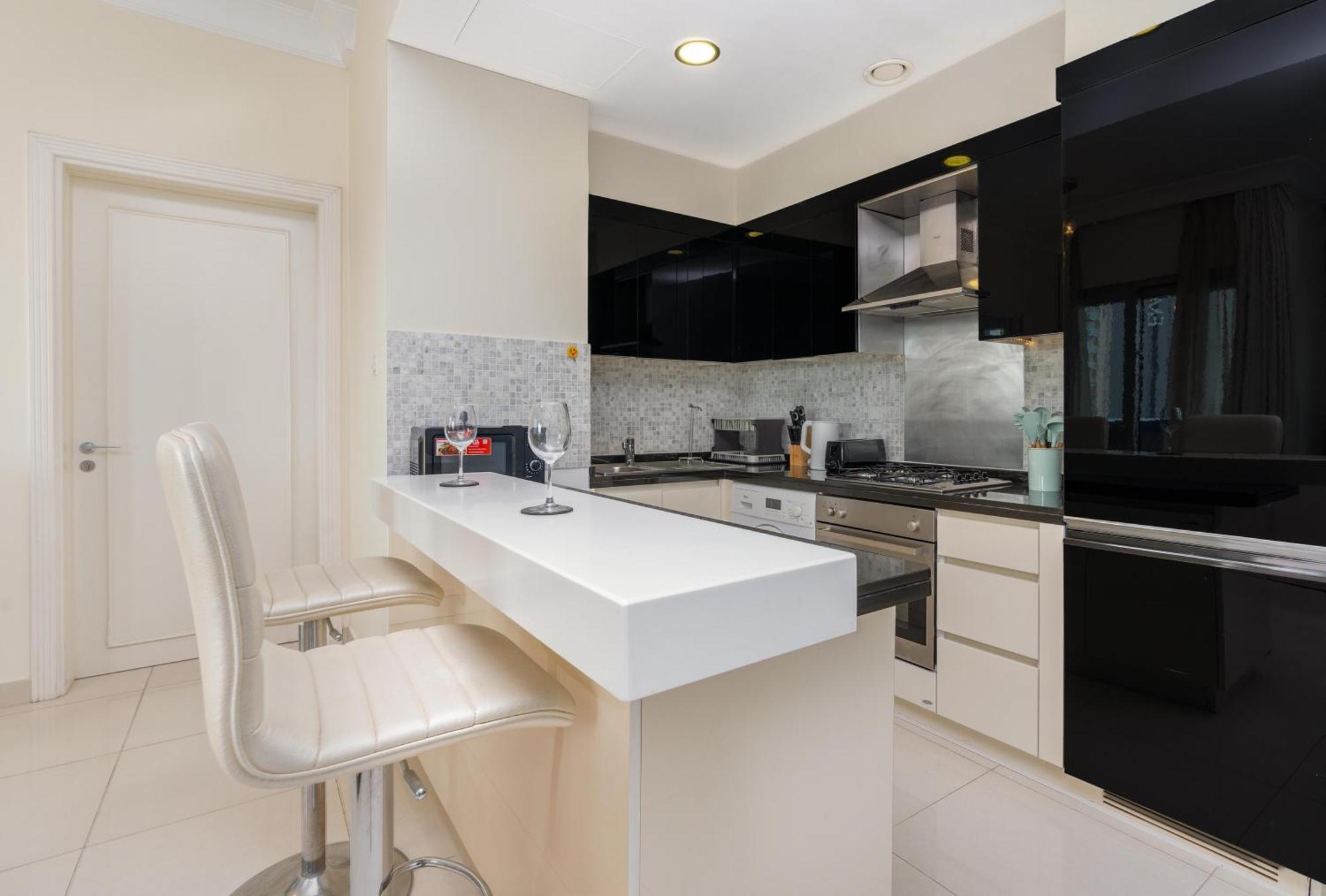 White Sage Full Burj View 1br In Mall * Dubai